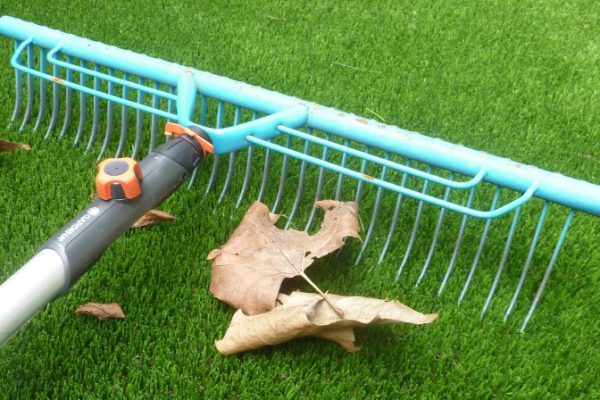Onderhoud kunstgras herfst